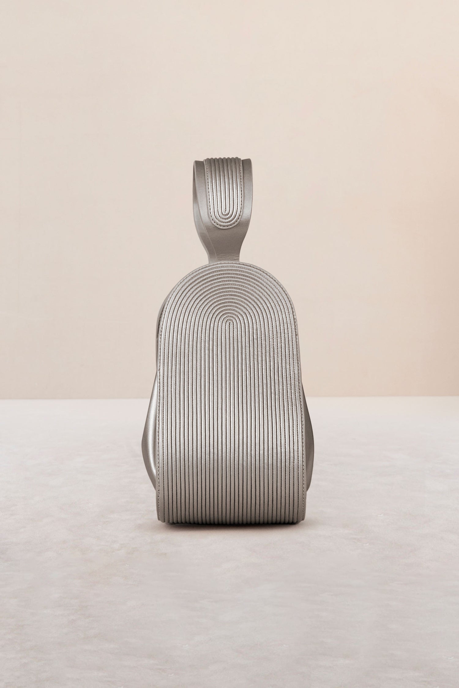 Faux Leather Nésara Bucket Bag – Metallics