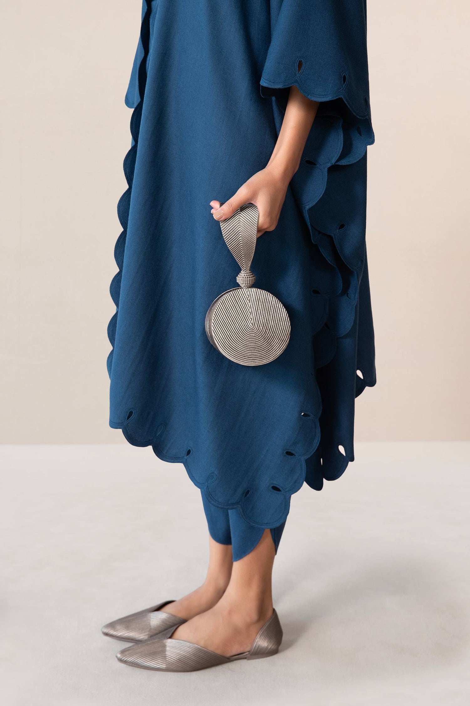 Faux Leather Reeza Wristlet Bag – Metallics