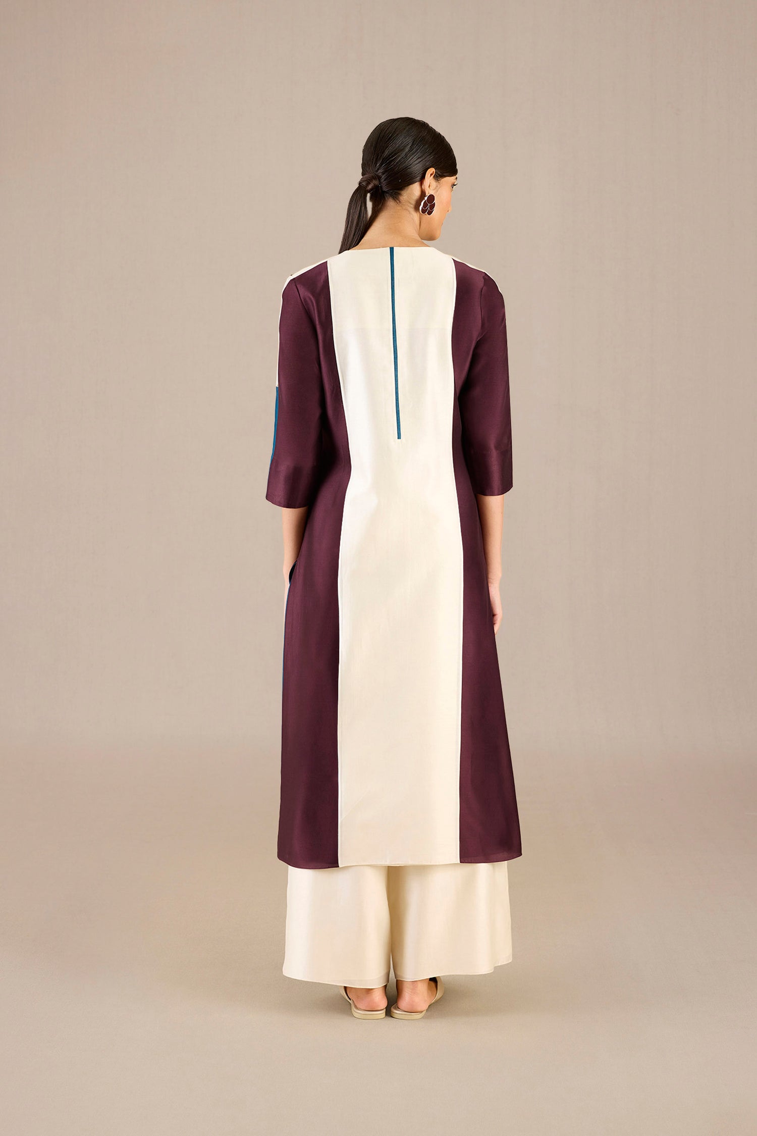 Chanderi Araiah Kurta Set – Red