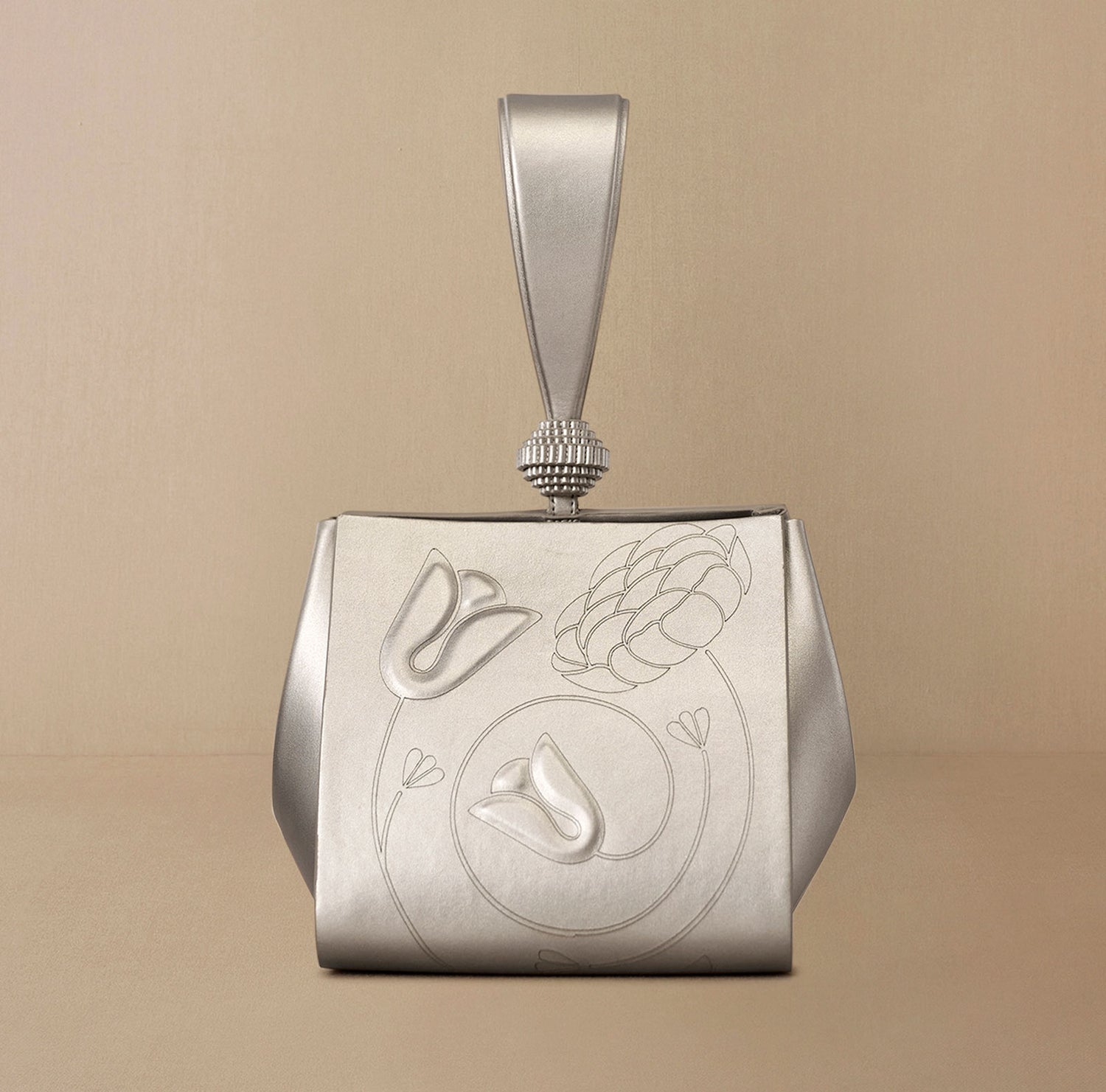 Faux Leather Nuresa Wristlet – Metallics