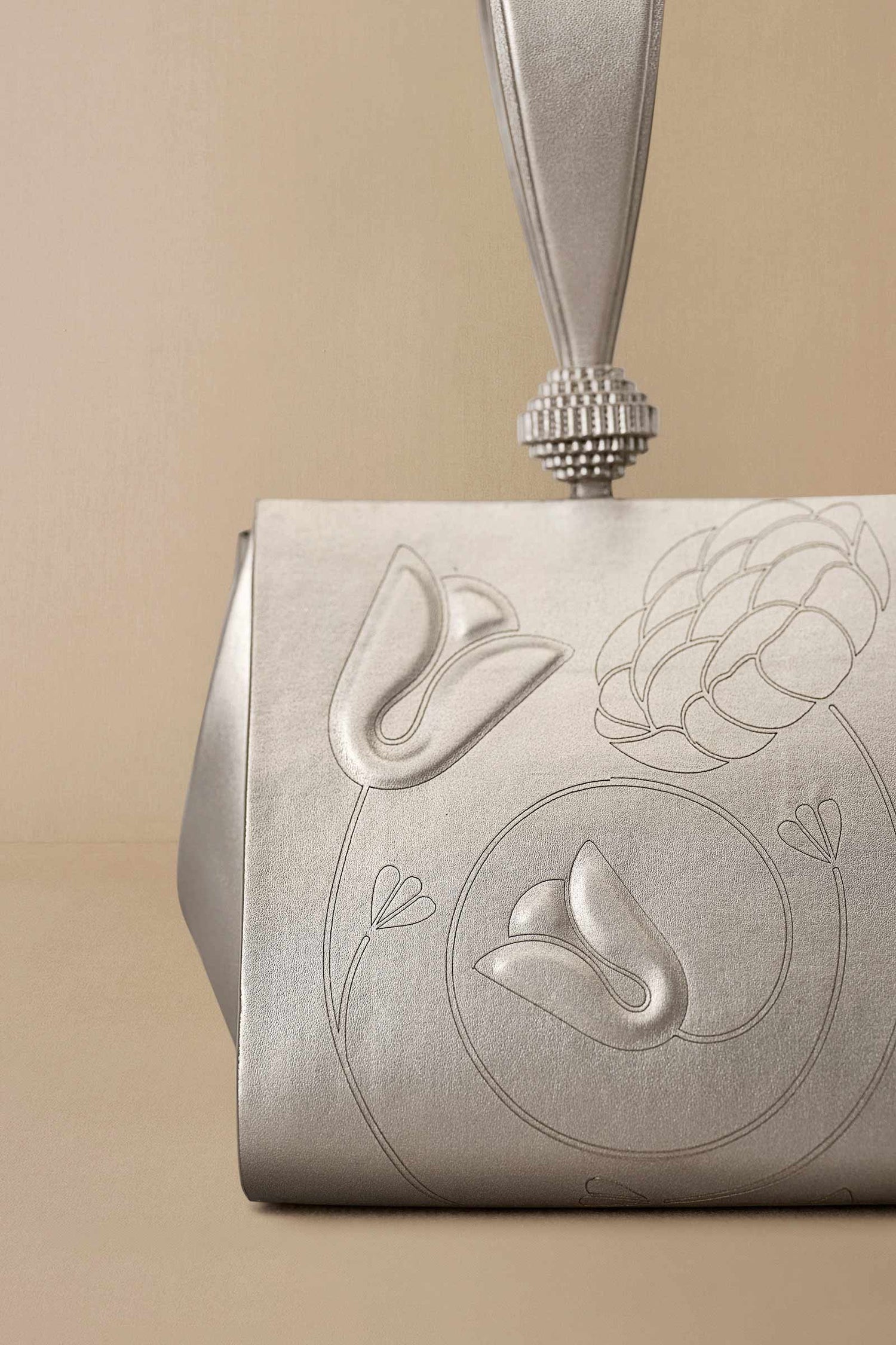 Faux Leather Nuresa Wristlet – Metallics