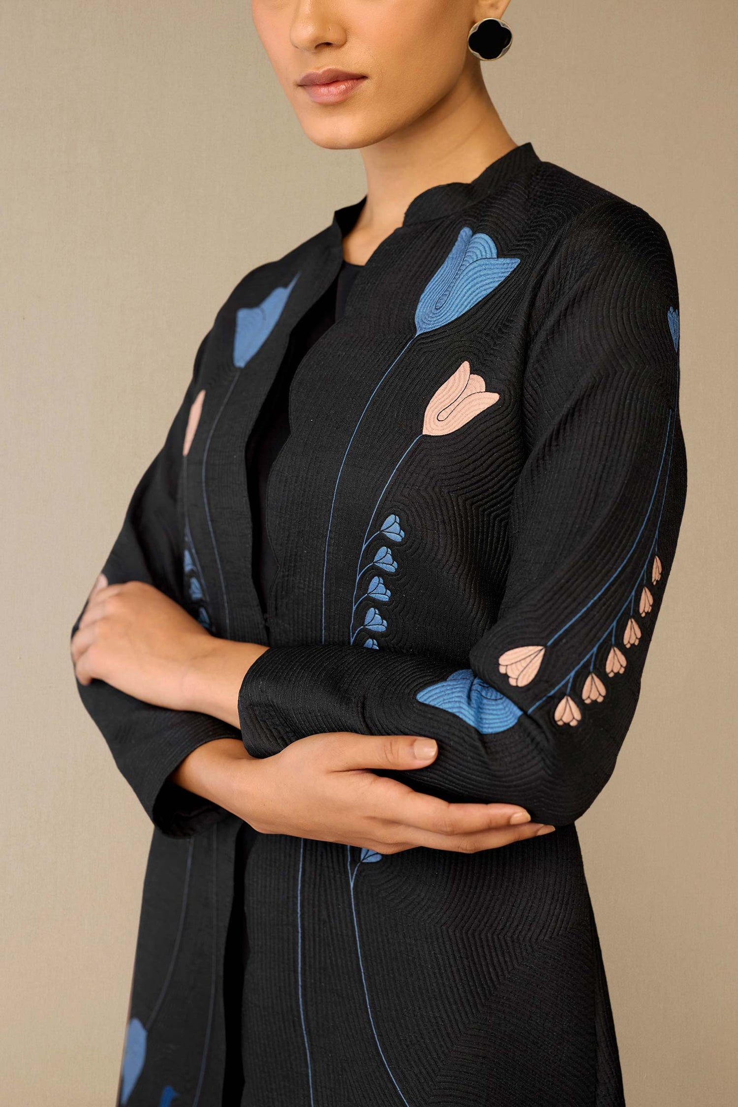 Silk Arisa Jacket Set – Black