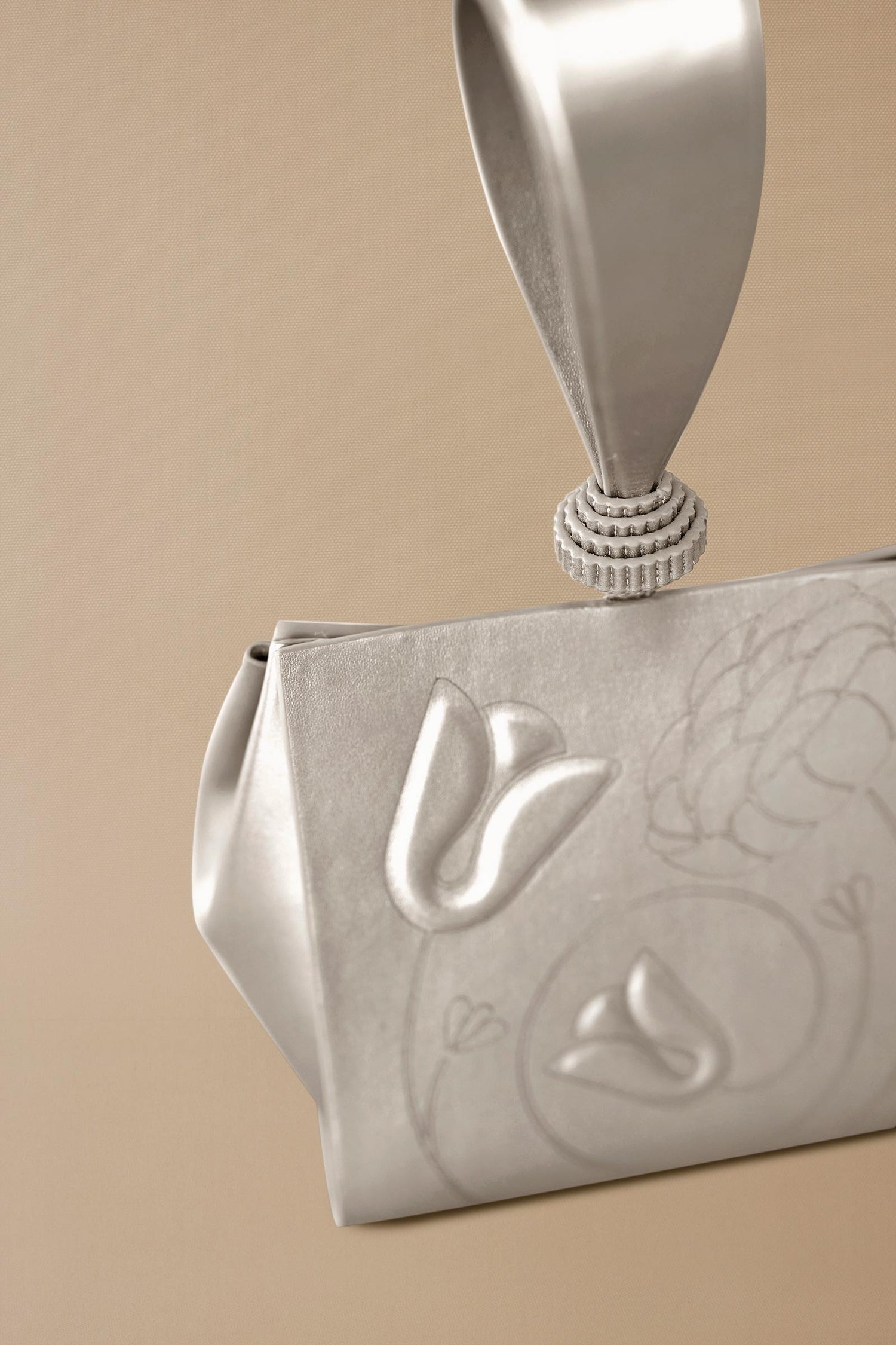 Faux Leather Nuresa Wristlet – Metallics