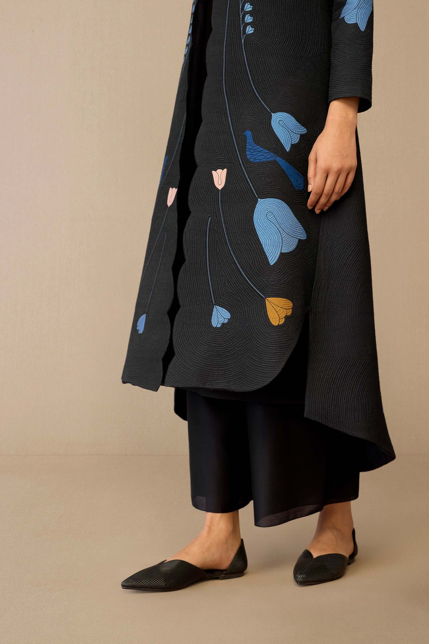 Silk Arisa Jacket Set – Black