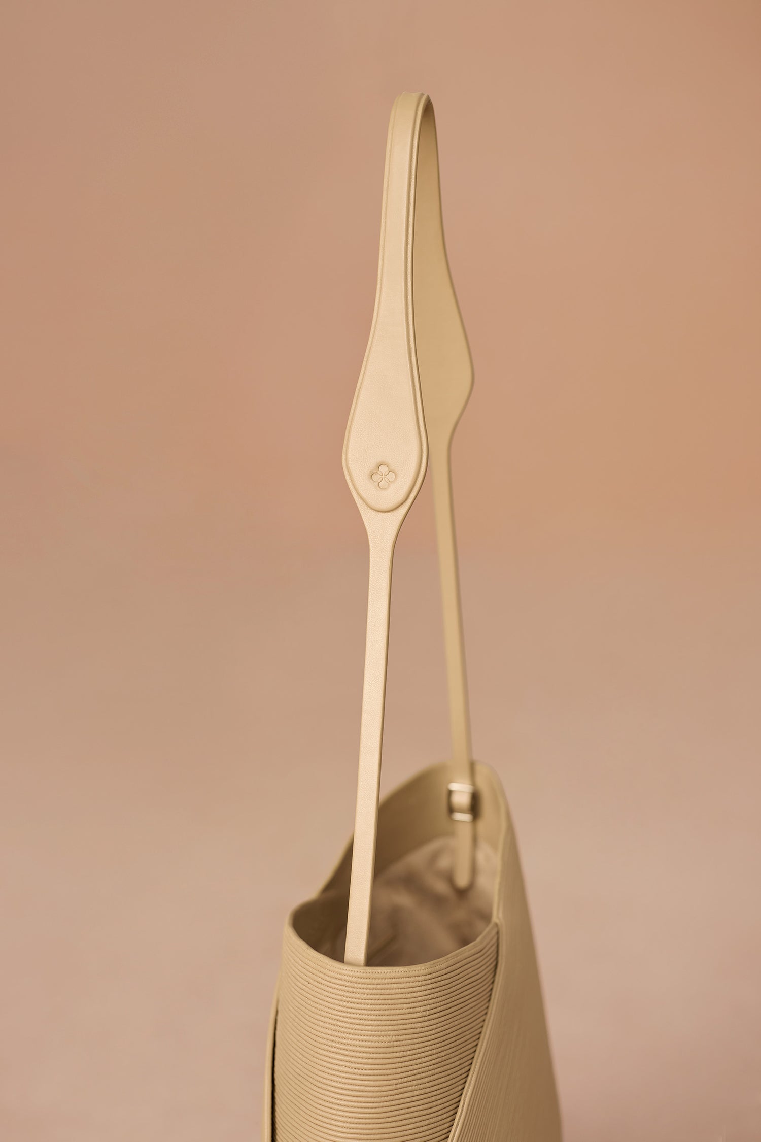 Faux Leather Ilian Shoulder Bag – Beige