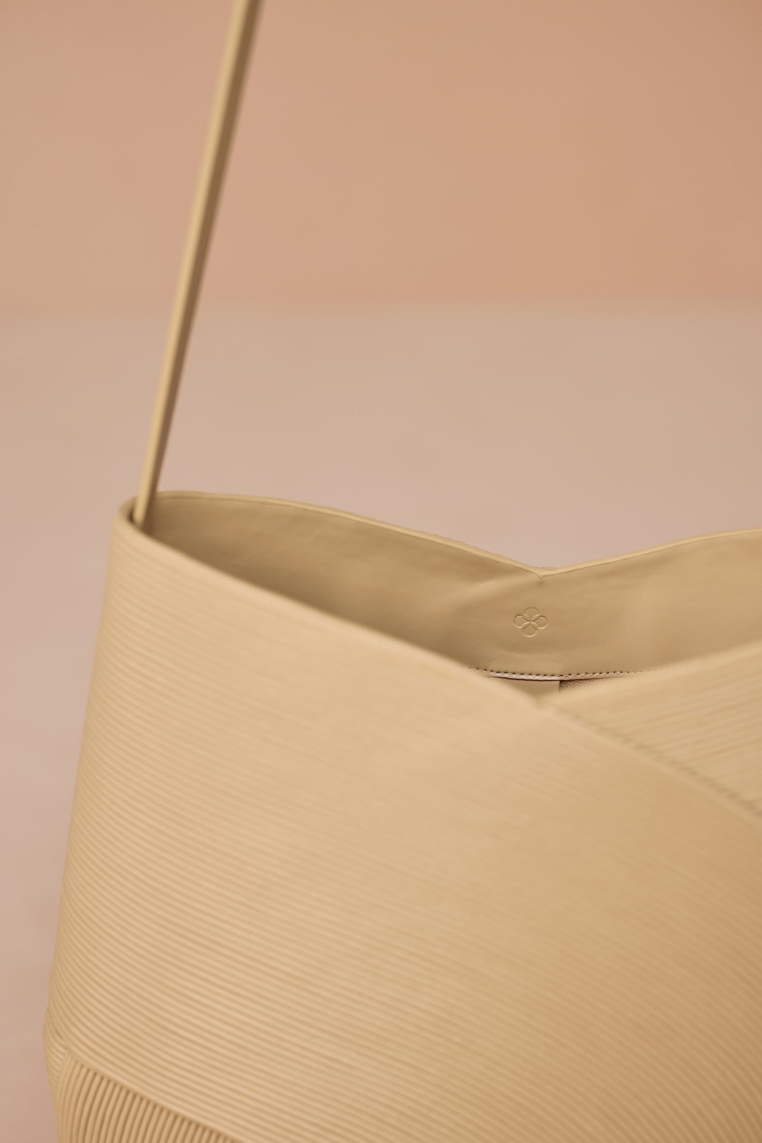 Faux Leather Ilian Shoulder Bag – Beige