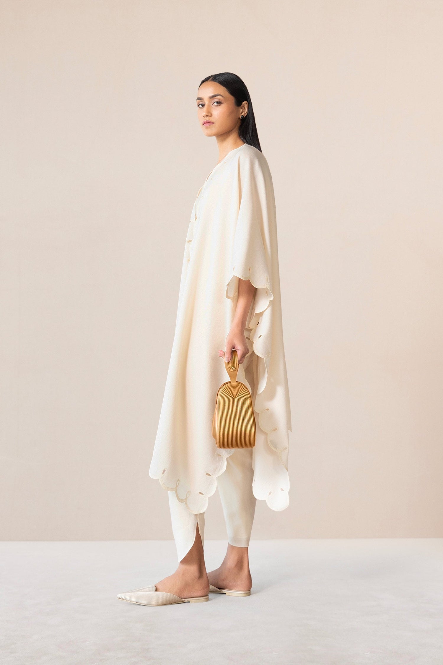 Faux Leather Nésara Bucket Bag – Metallics