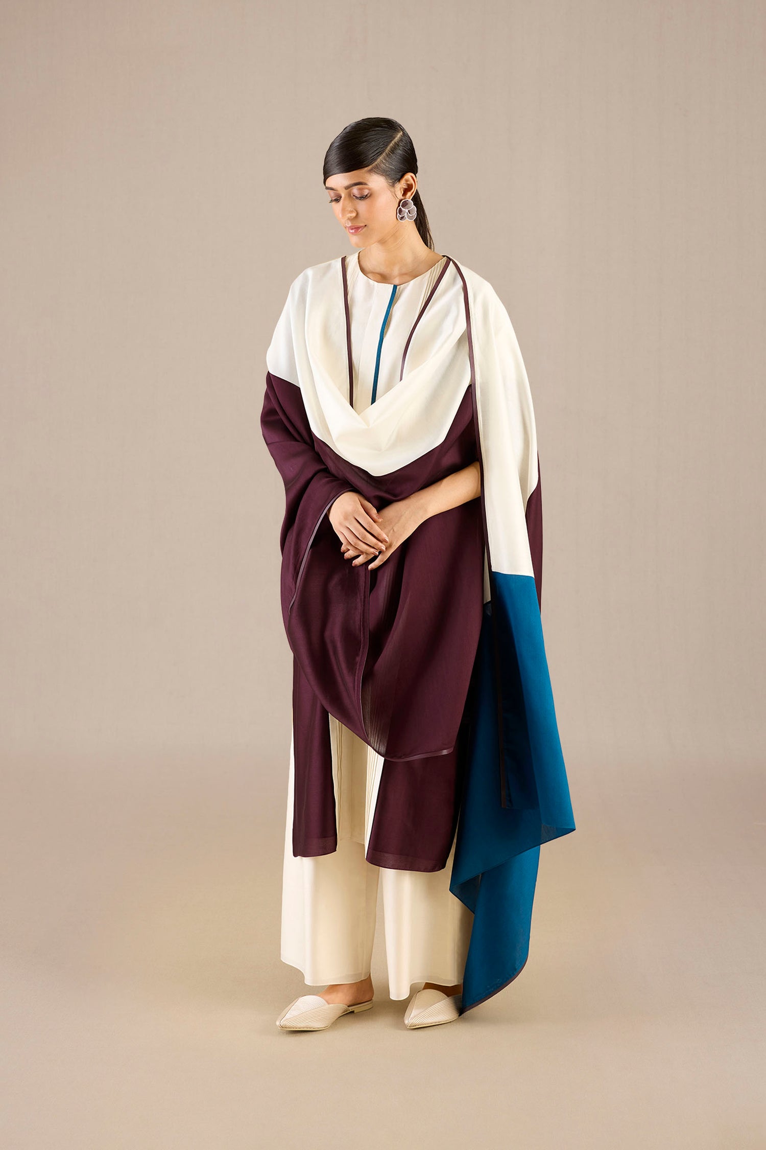 Chanderi Araiah Kurta Set – Red