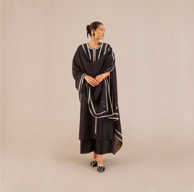 Hoor Kurta Set