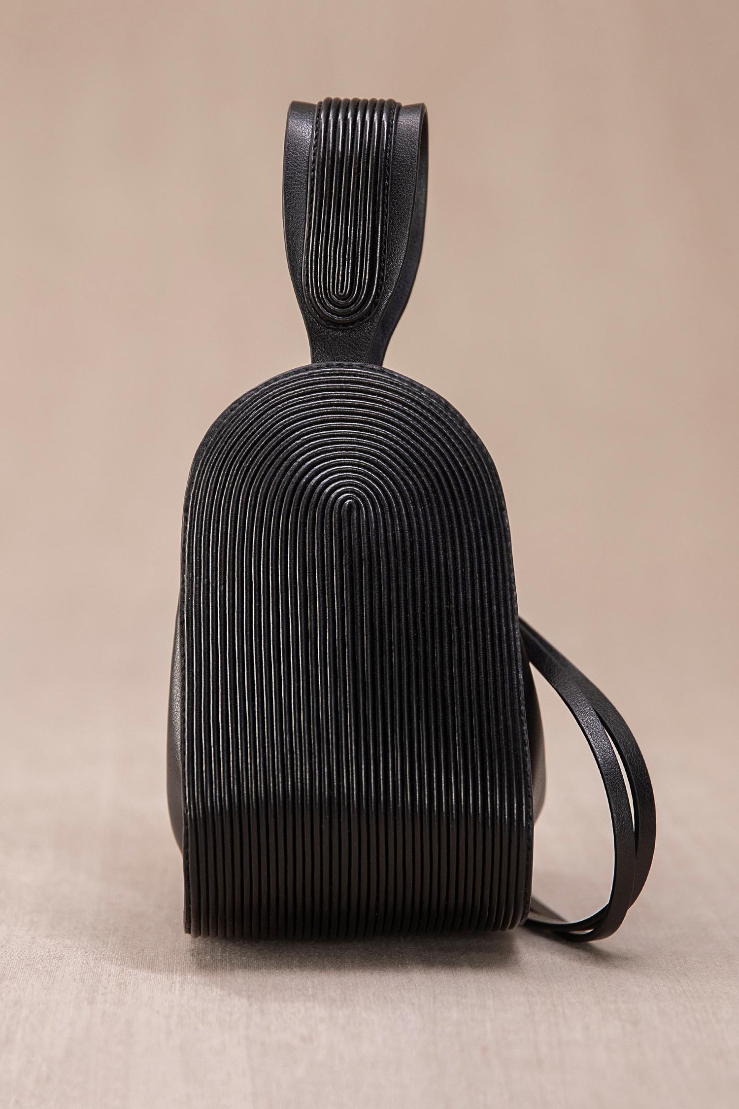 Leather Nésara Bucket Bag – Black