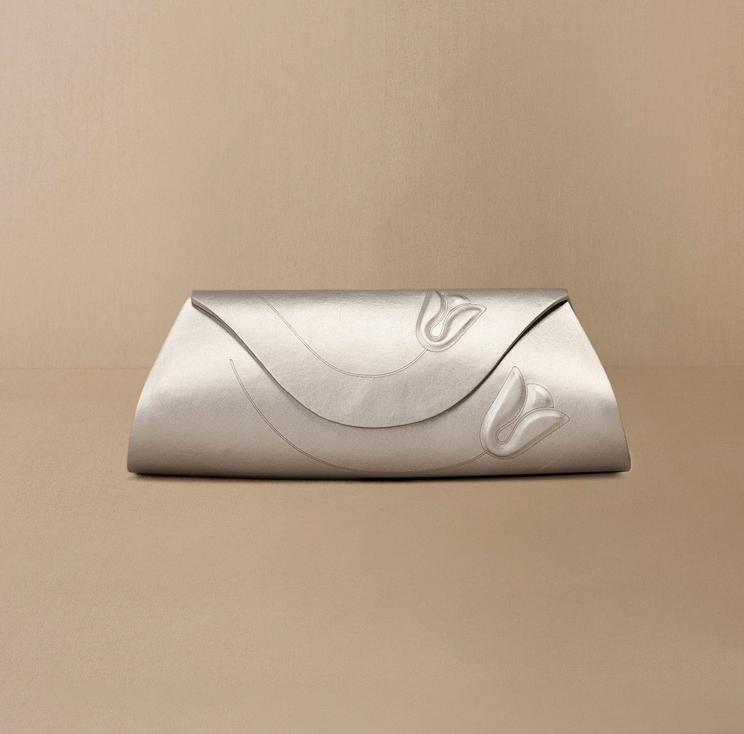  Faux Leather Siara Clutch – Metallics