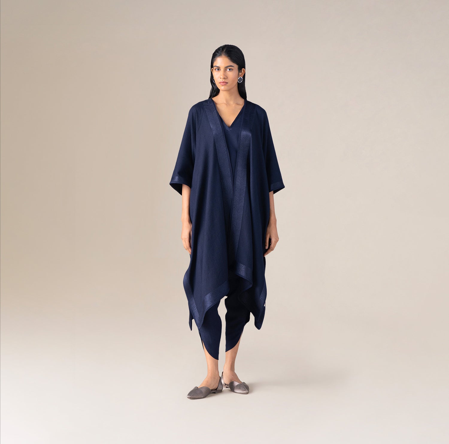  Wool Adarah Cape Set – Blue