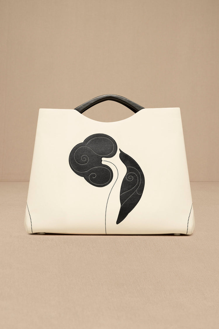 Dilbandi Tote Bag