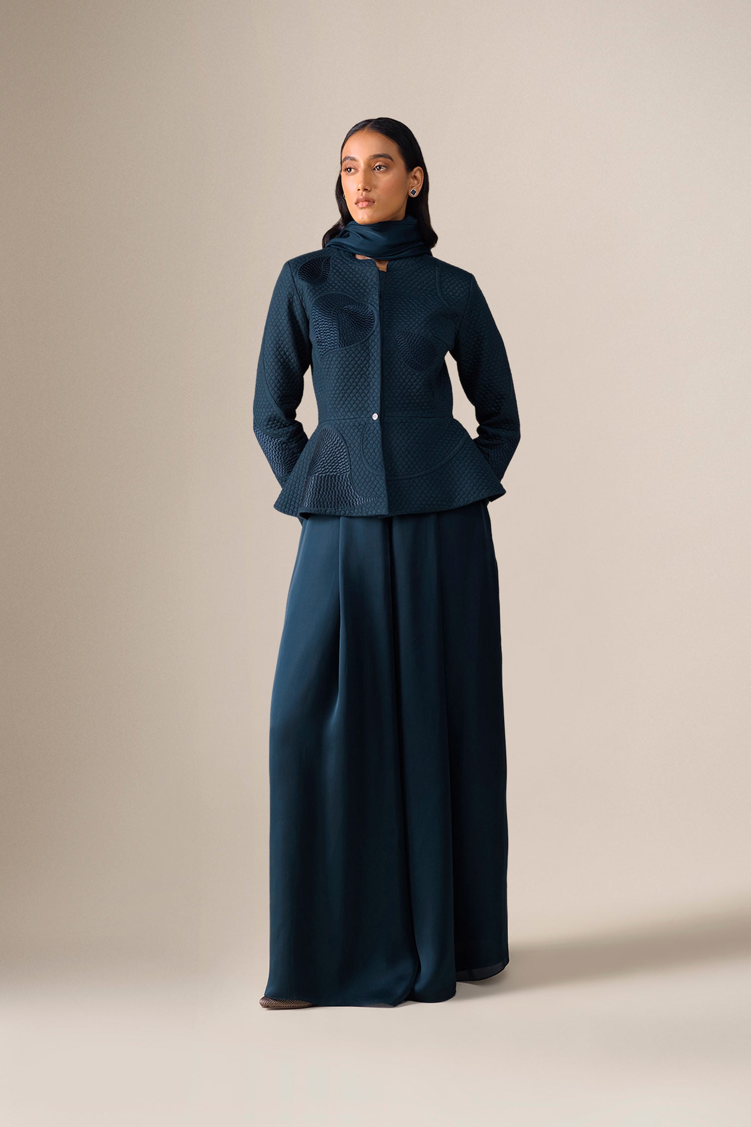  Silk Valla Jacket Set – Black
