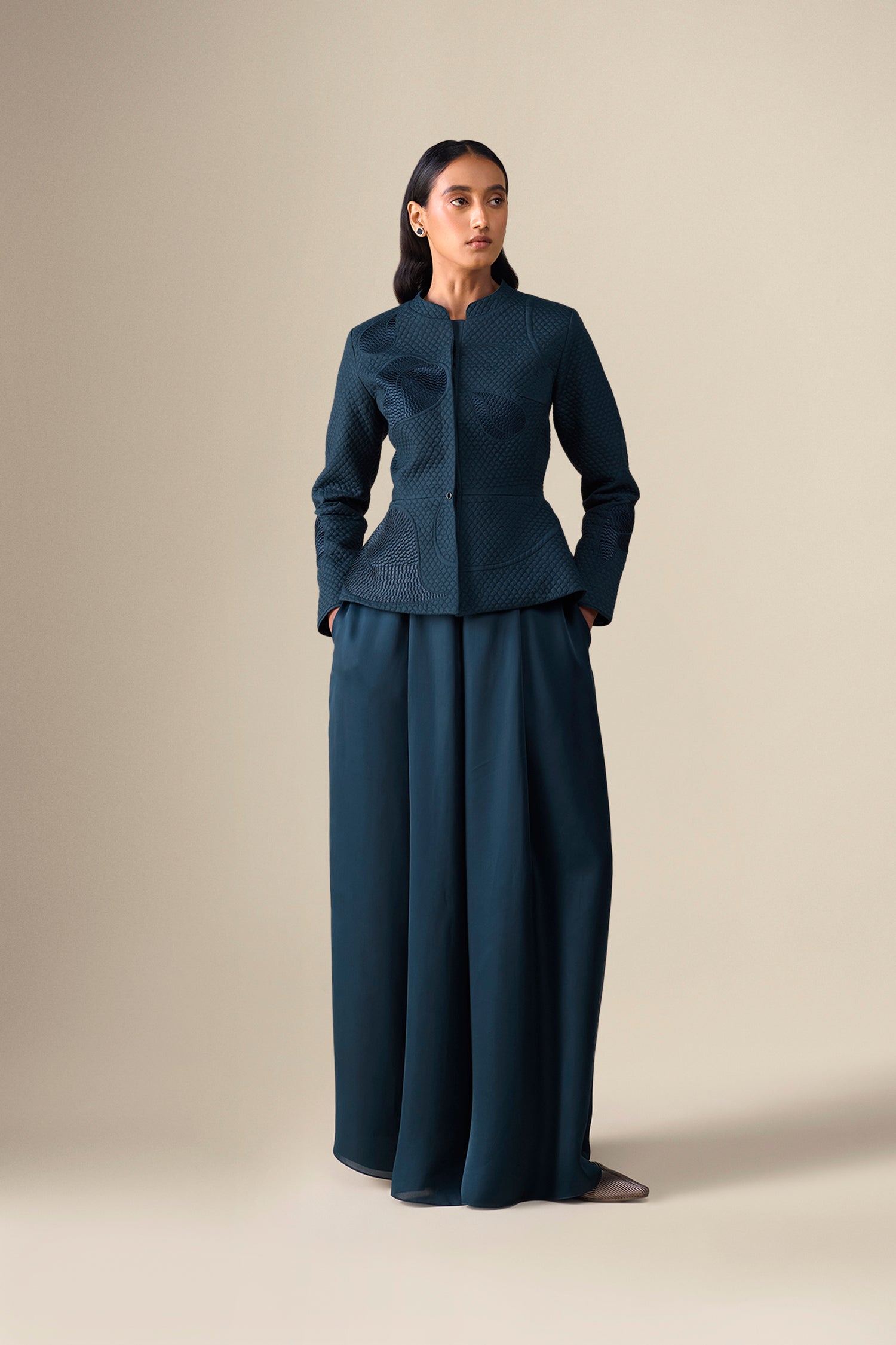  Silk Valla Jacket Set – Black