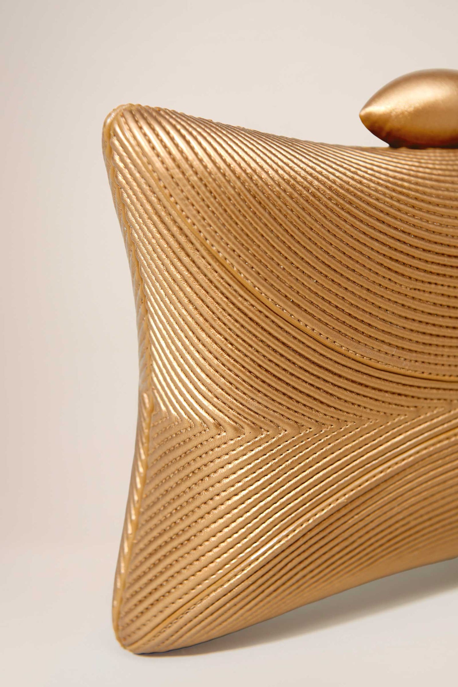  Faux Leather Reis Bag – Metallics