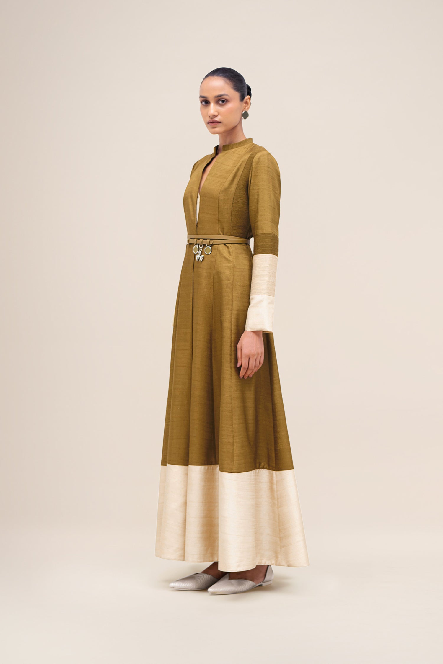  Silk Zahra Abaya Set – Green
