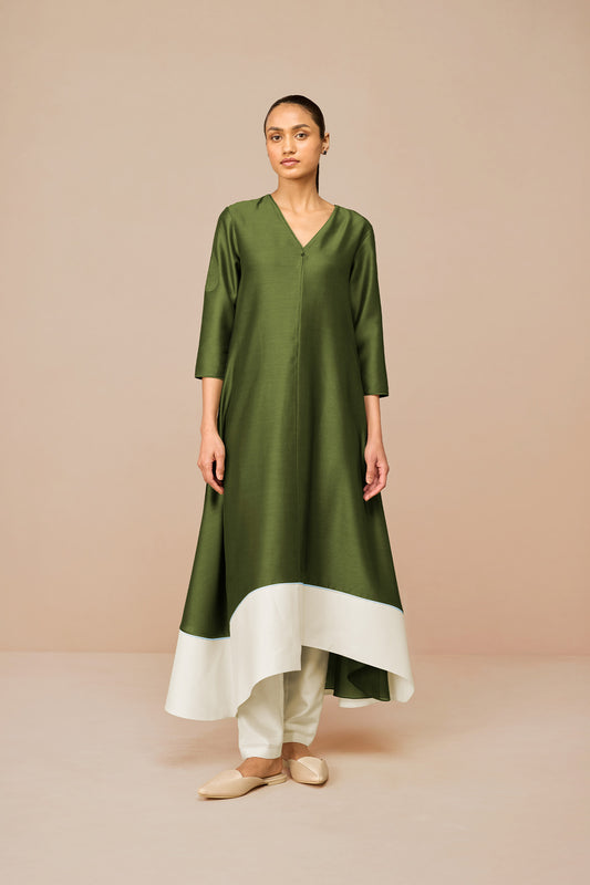 Chanderi Tasia Kurta Set – Green