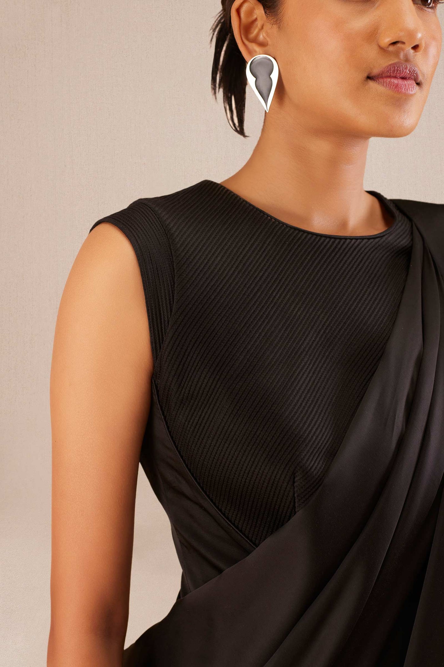 Ila Saree - Black 