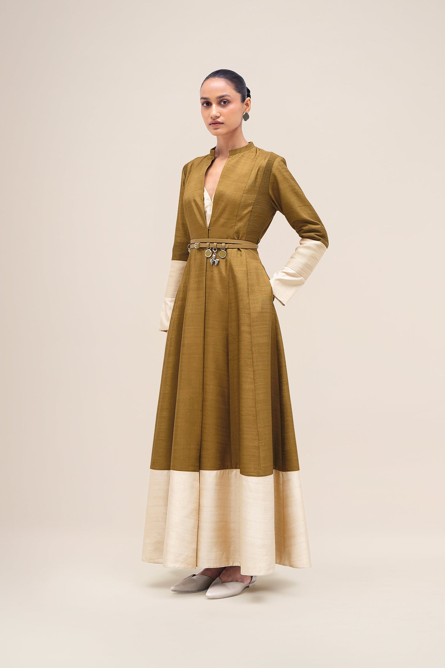  Silk Zahra Abaya Set – Green