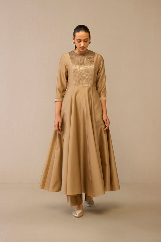 Chanderi Dilana Kurta Set – Beige