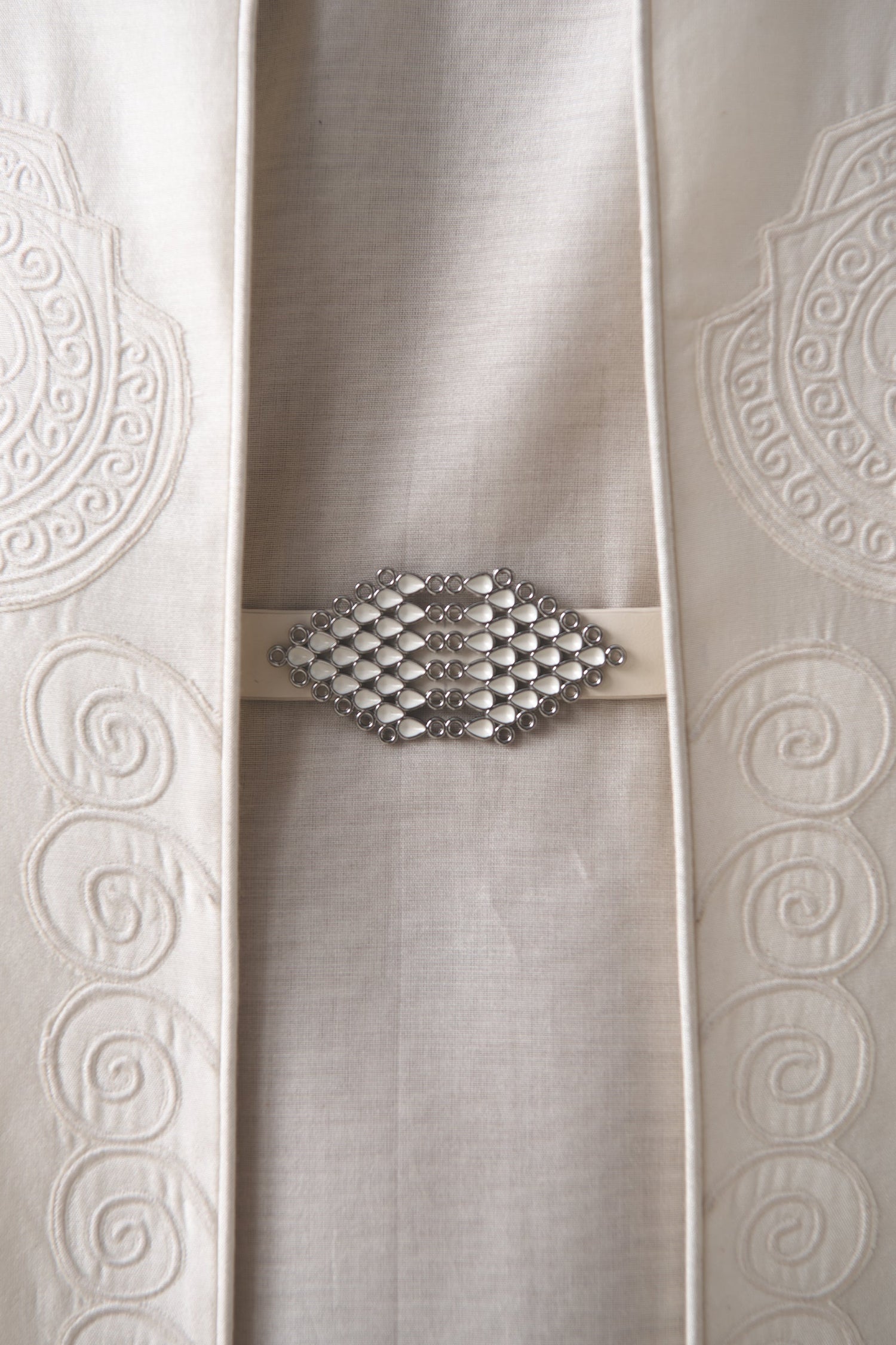    Chanderi Aluna Jacket Set – Ivory