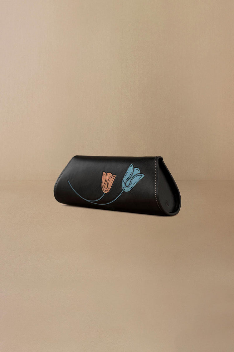 Mia Clutch