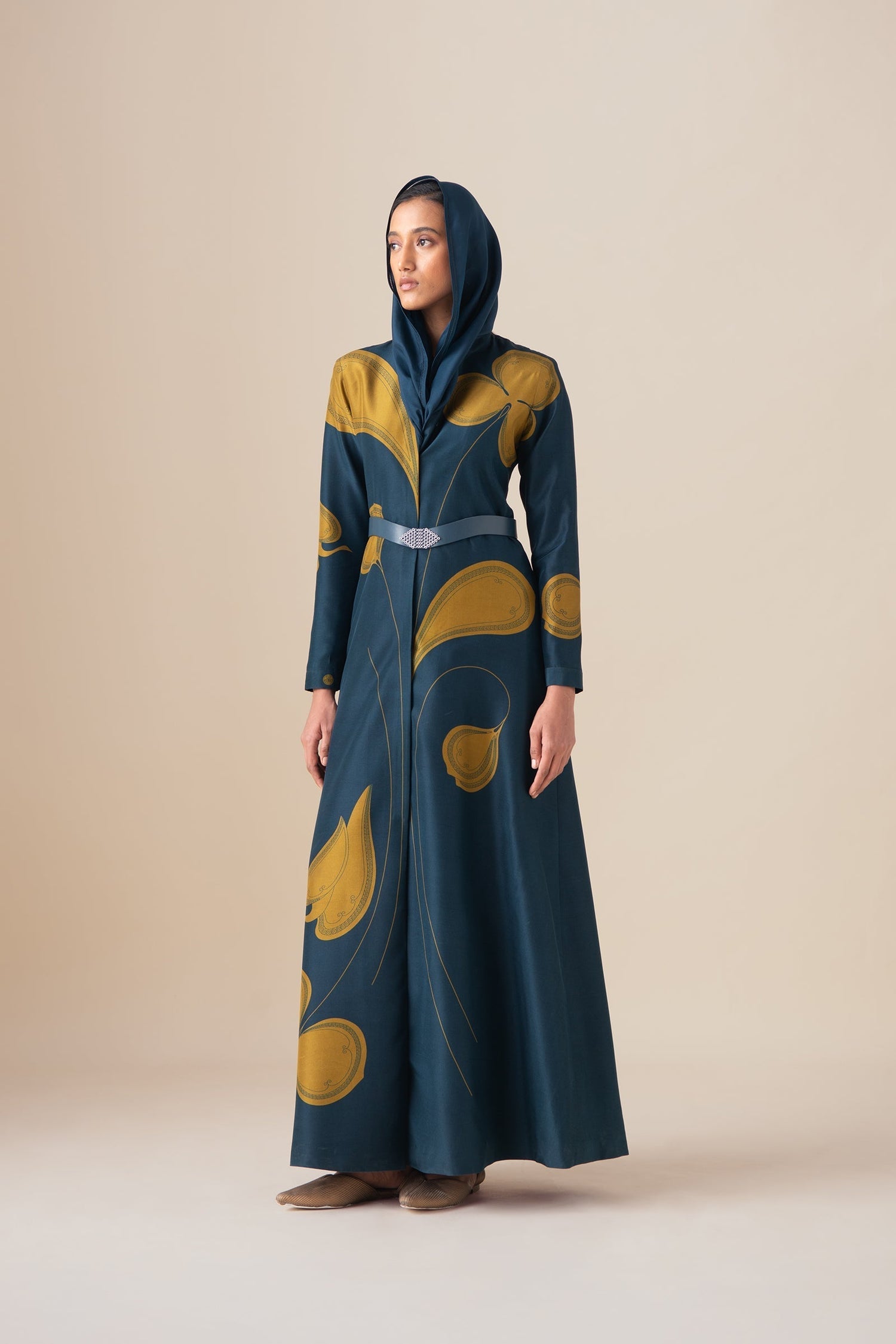  Habutai Saeeda Abaya Set – Blue