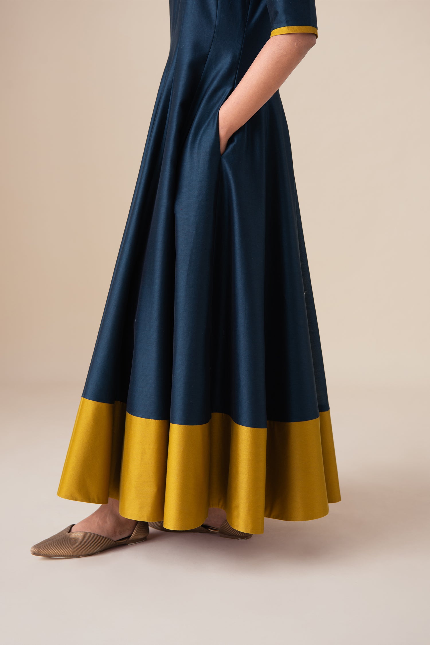  Chanderi Omira Kurta Set – Blue