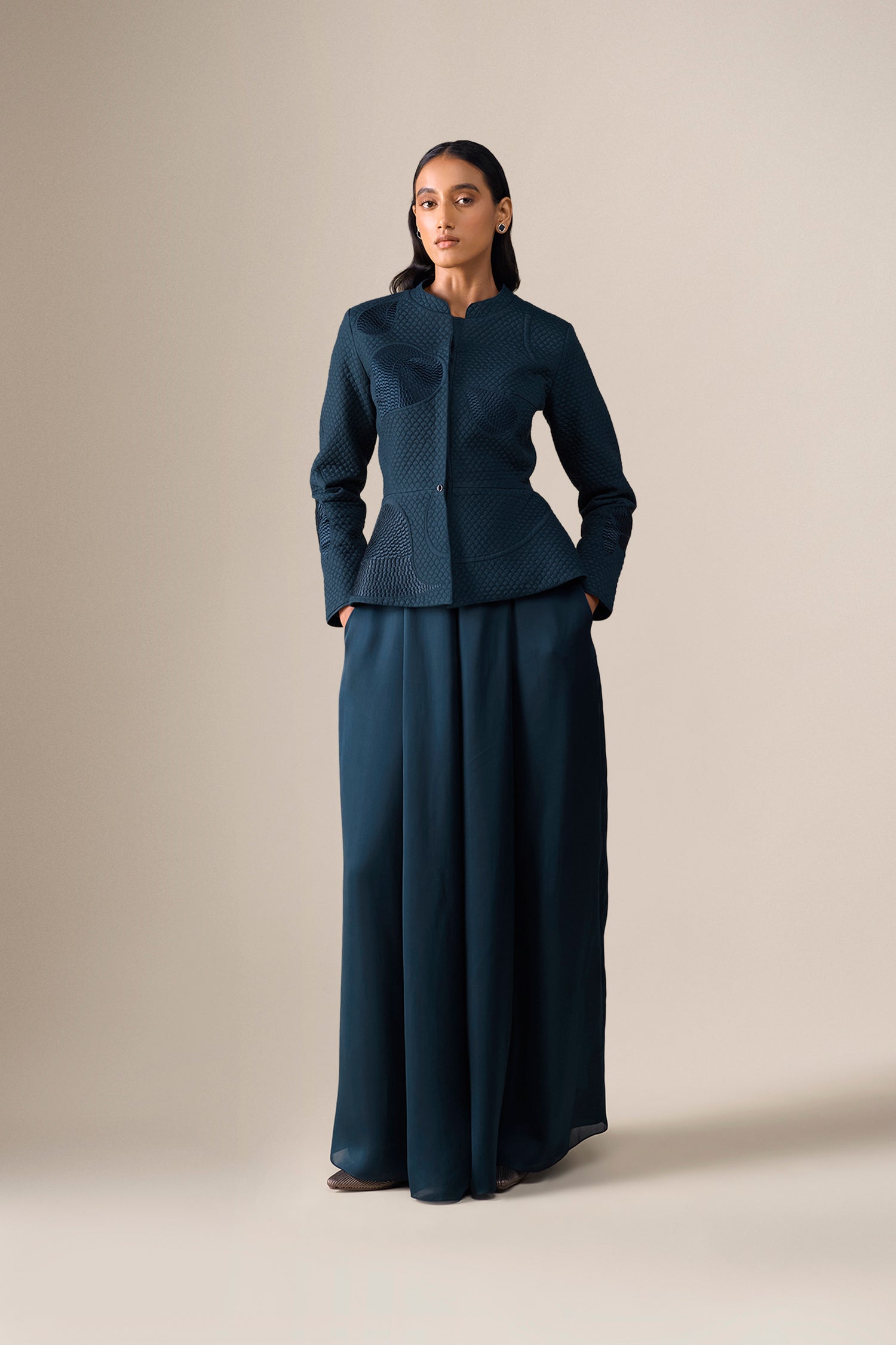  Silk Valla Jacket Set – Black