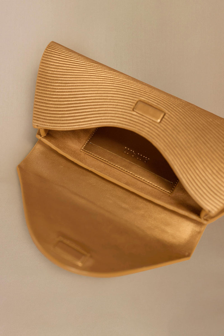 Reba Clutch
