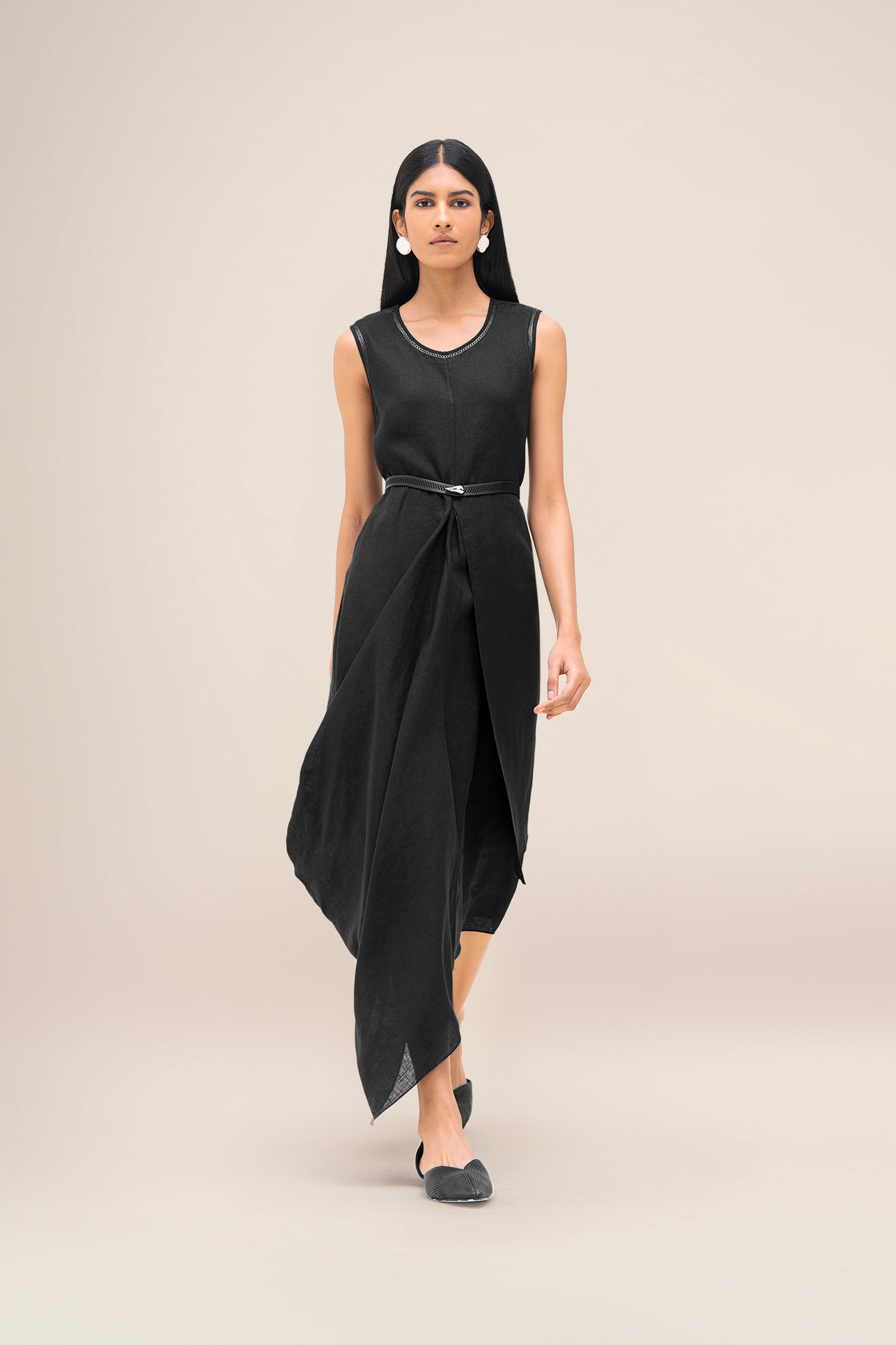  Linen Dove Dress – Black