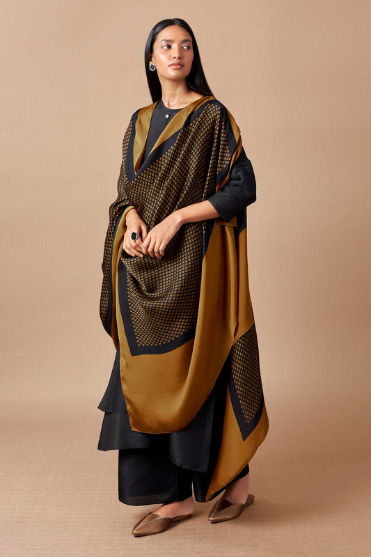 Silk Mumtaz Kurta Set – Black